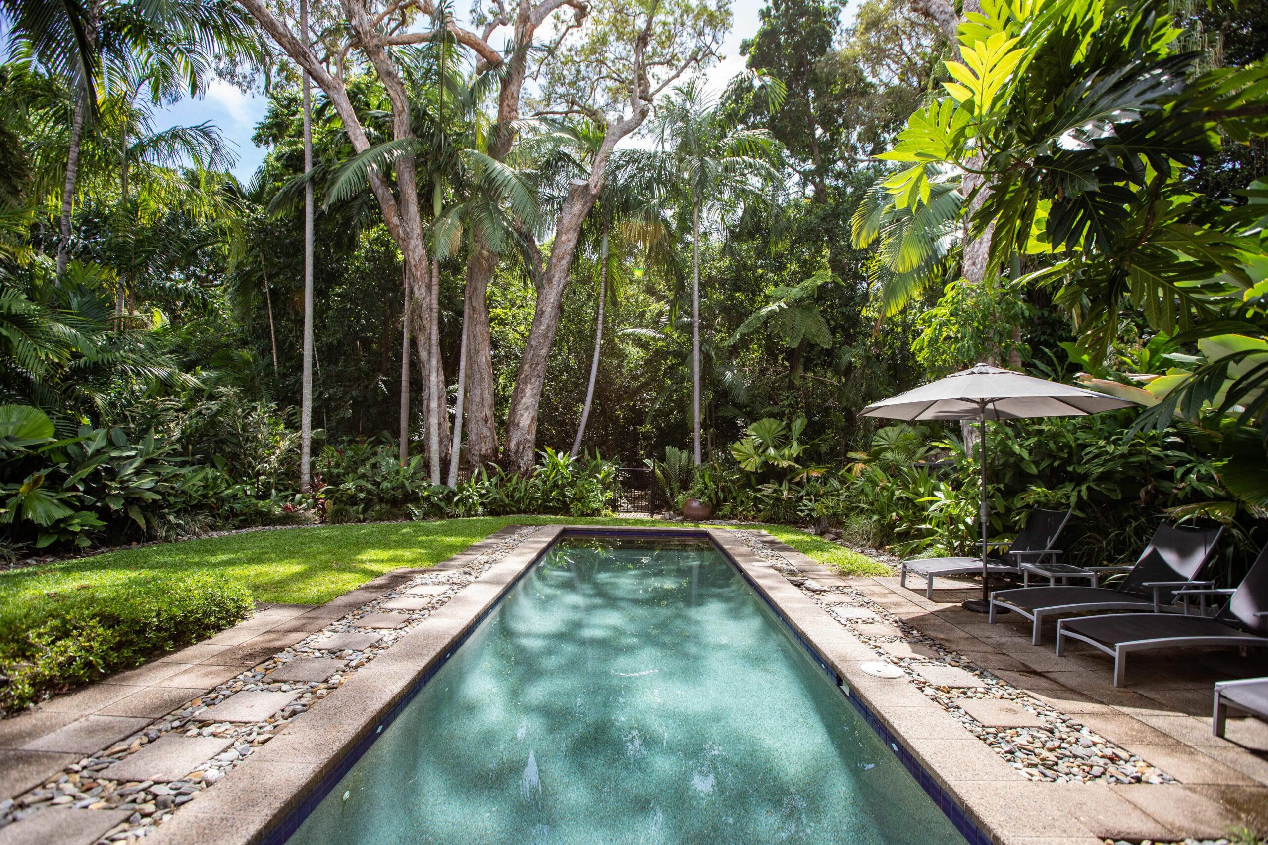 Port Douglas, Luxury Beach Front Home