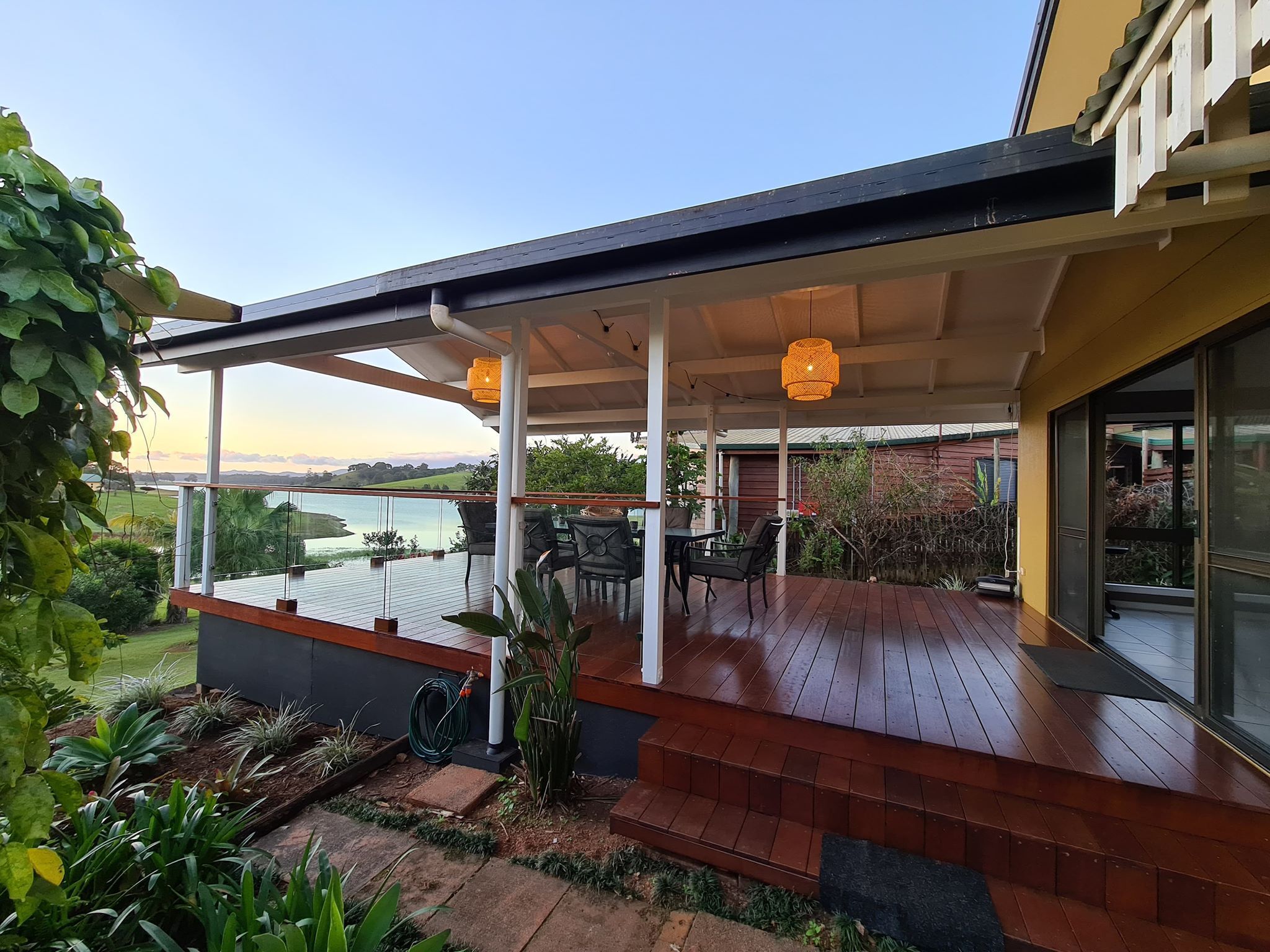 Welcome to Lakeside, Yungaburra With the Lake Literally at Your Doorstep