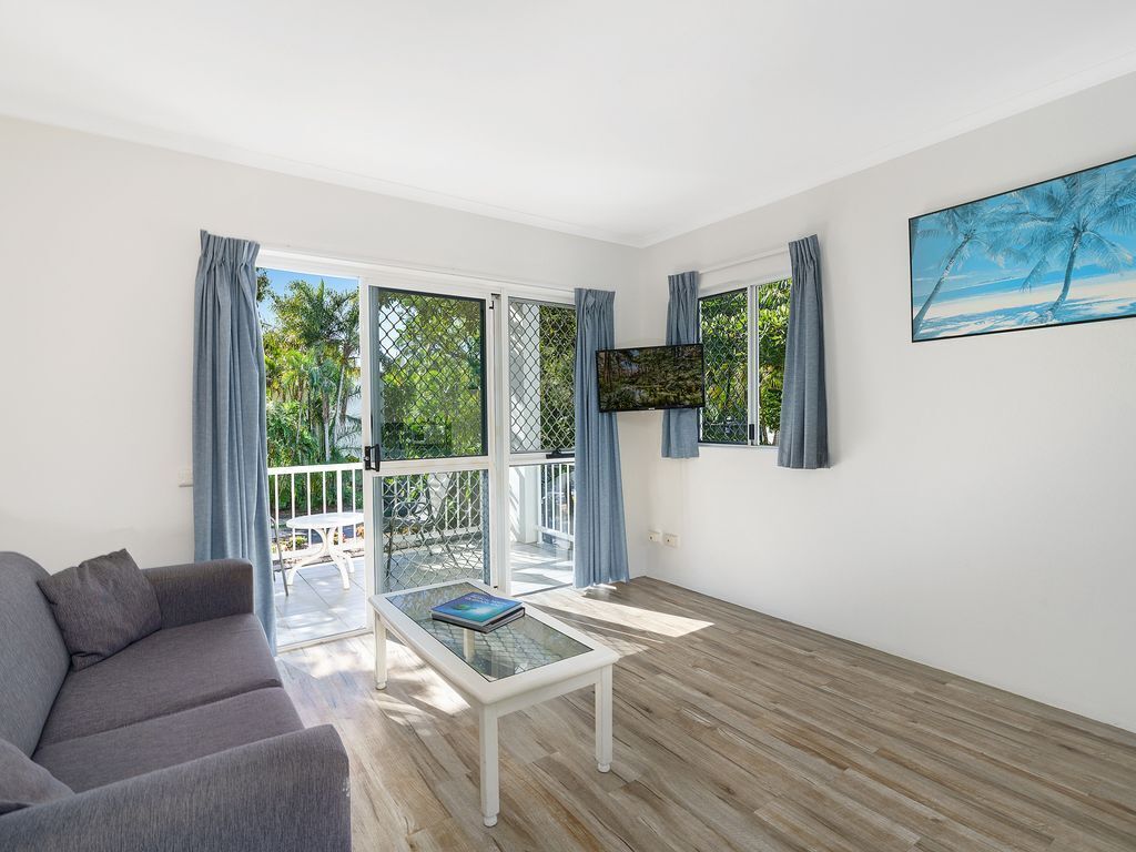 One Bedroom Apartment on 1st Floor, Close to the Beach