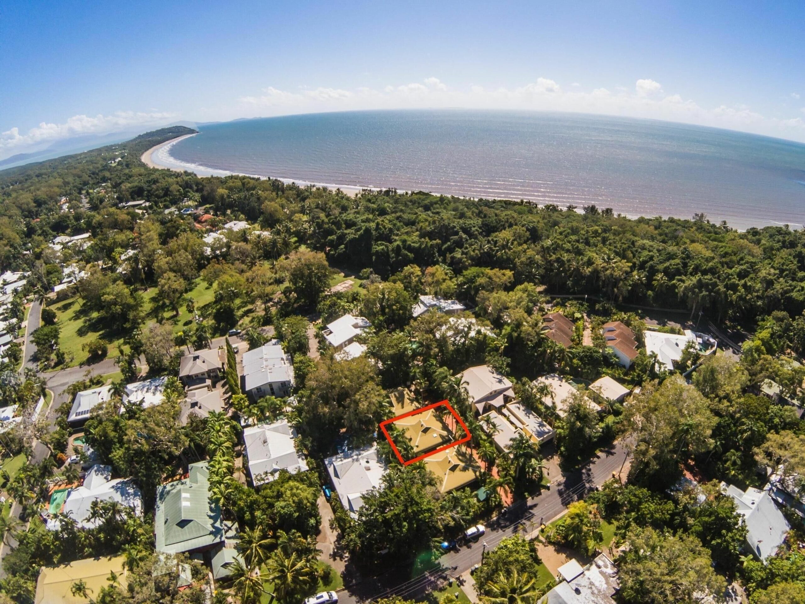 Queenslander @ 4 Mile Port Douglas