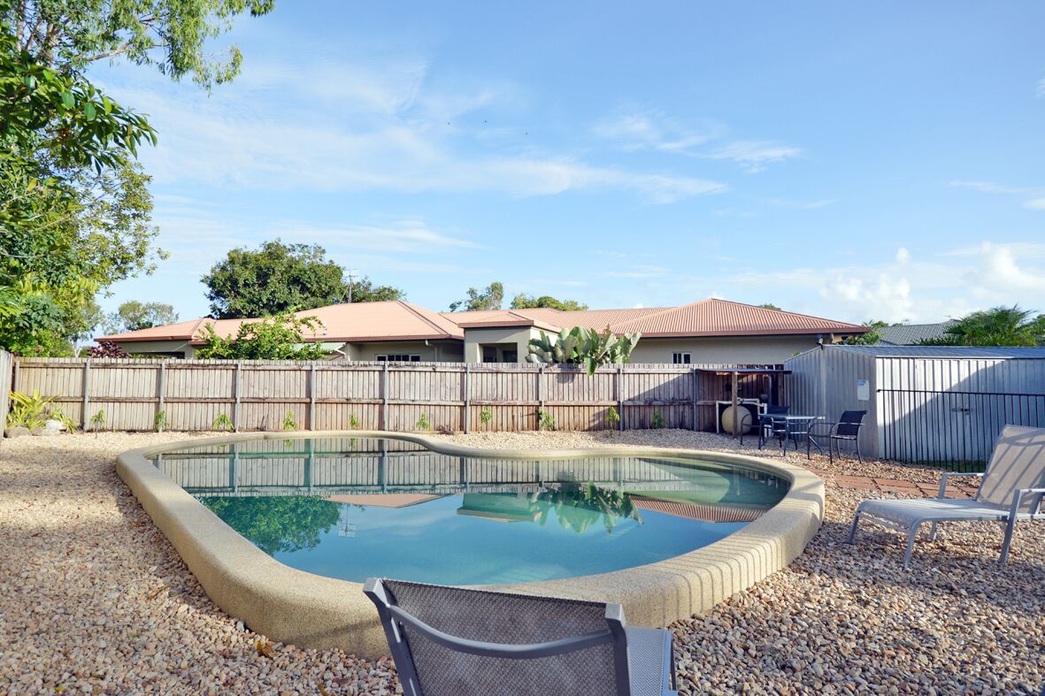 Light and bright family and pet-friendly home in beautiful Port Douglas