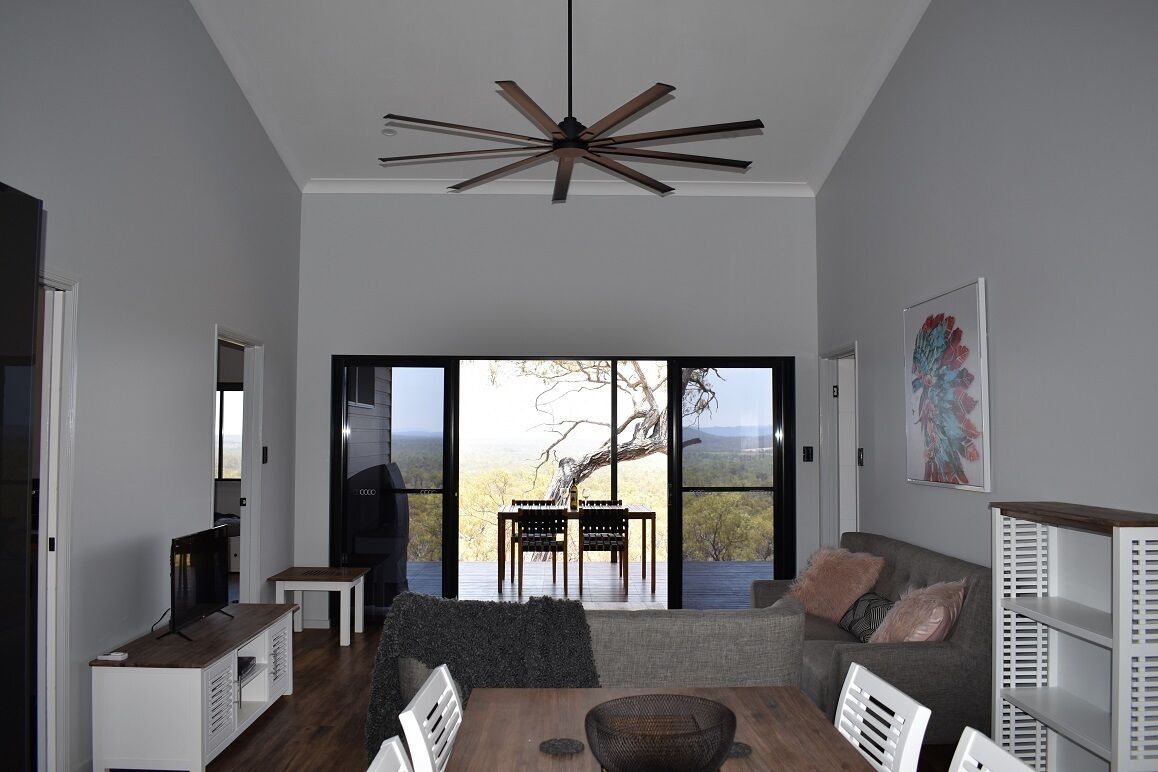 Ironbark House Dimbulah: Boutique Two Bedroom House looking over the Outback