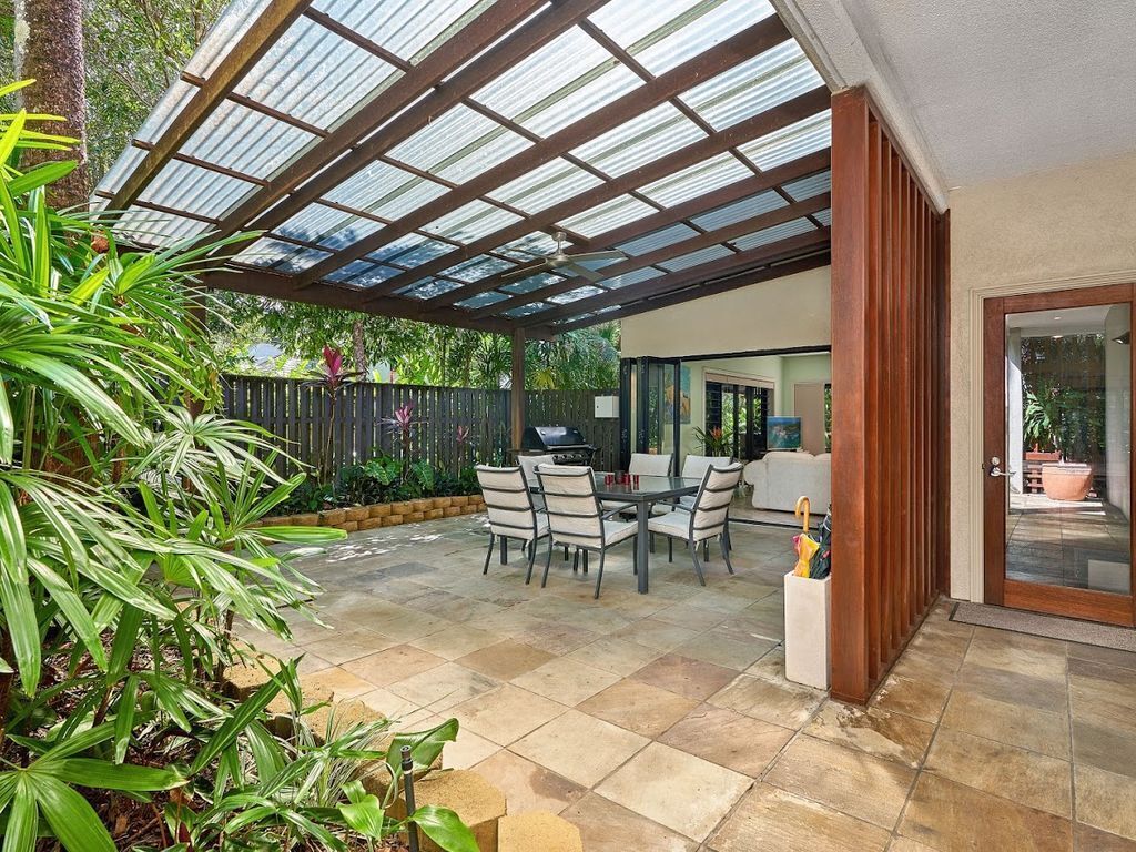 The Villa Port Douglas - 3 Beds, 3.5 Baths, Courtyard, Wifi, Netflix, Foxtel