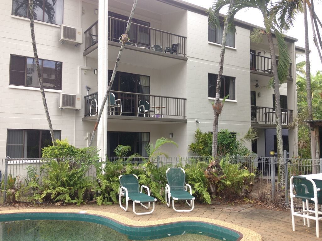 Palms Trinity Beach Two Bedroom Apartment With Free Wifi