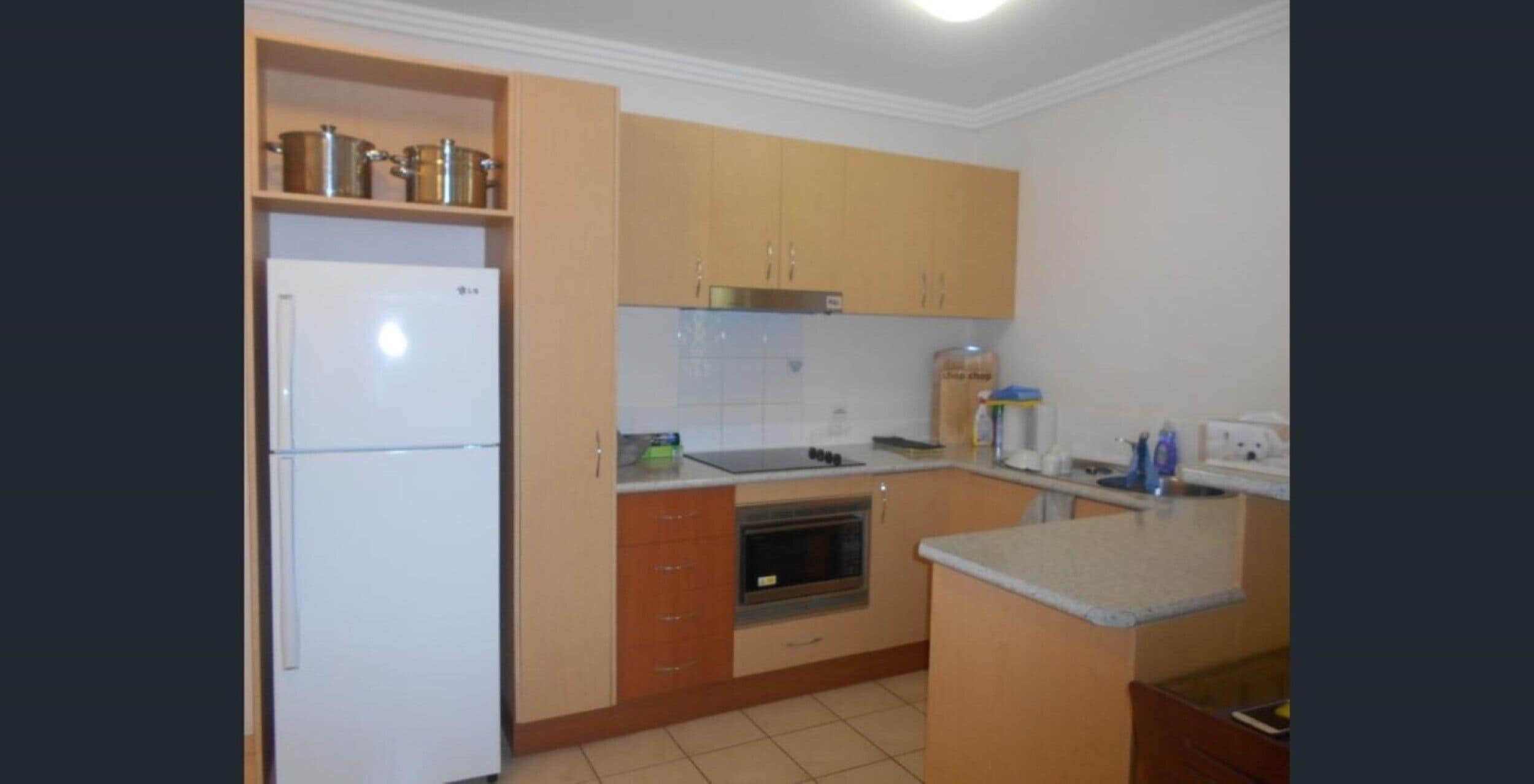 Port Douglas Affordable Accommodation With 18 Central Plaza