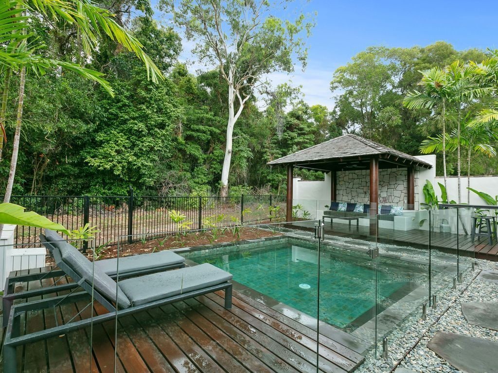 Balinese Style Luxury Accommodation in Popular Palm Cove