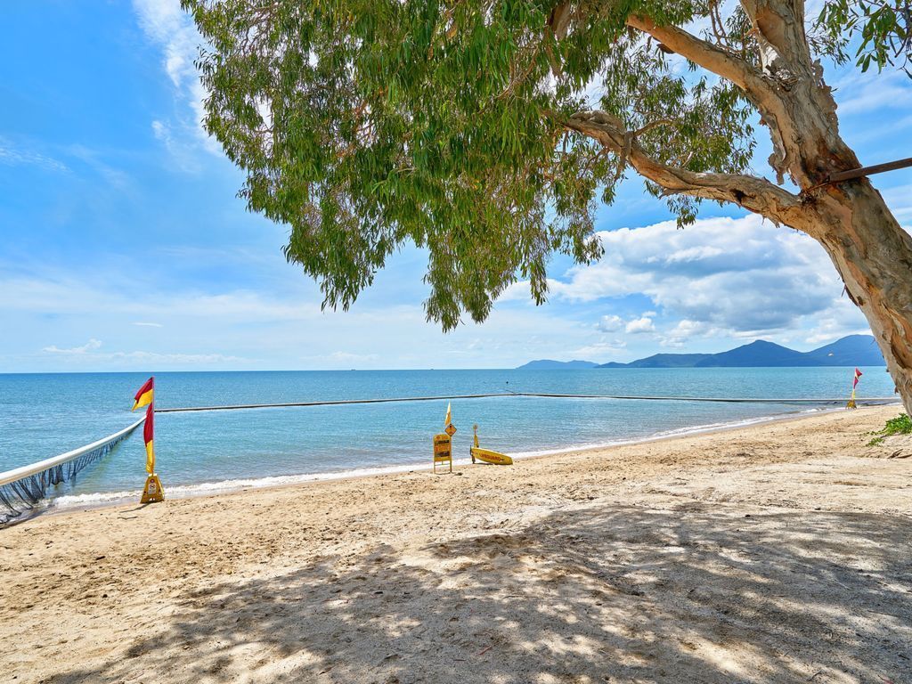 Tropical Oasis Close to Beach