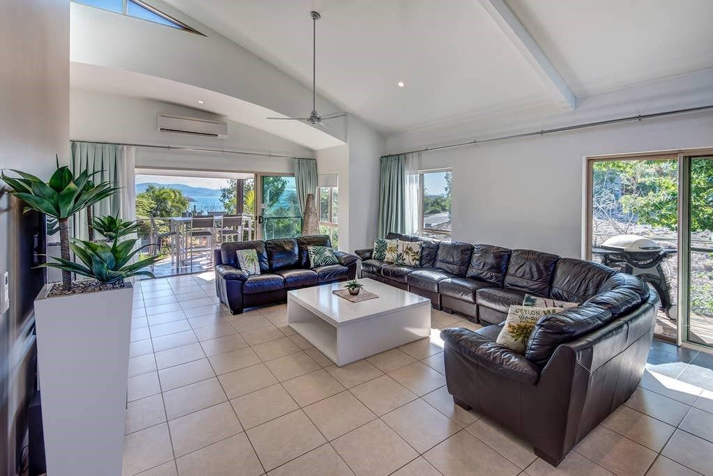 Cooinda Gardens 6 - Stunning Apartment on Hamilton Island