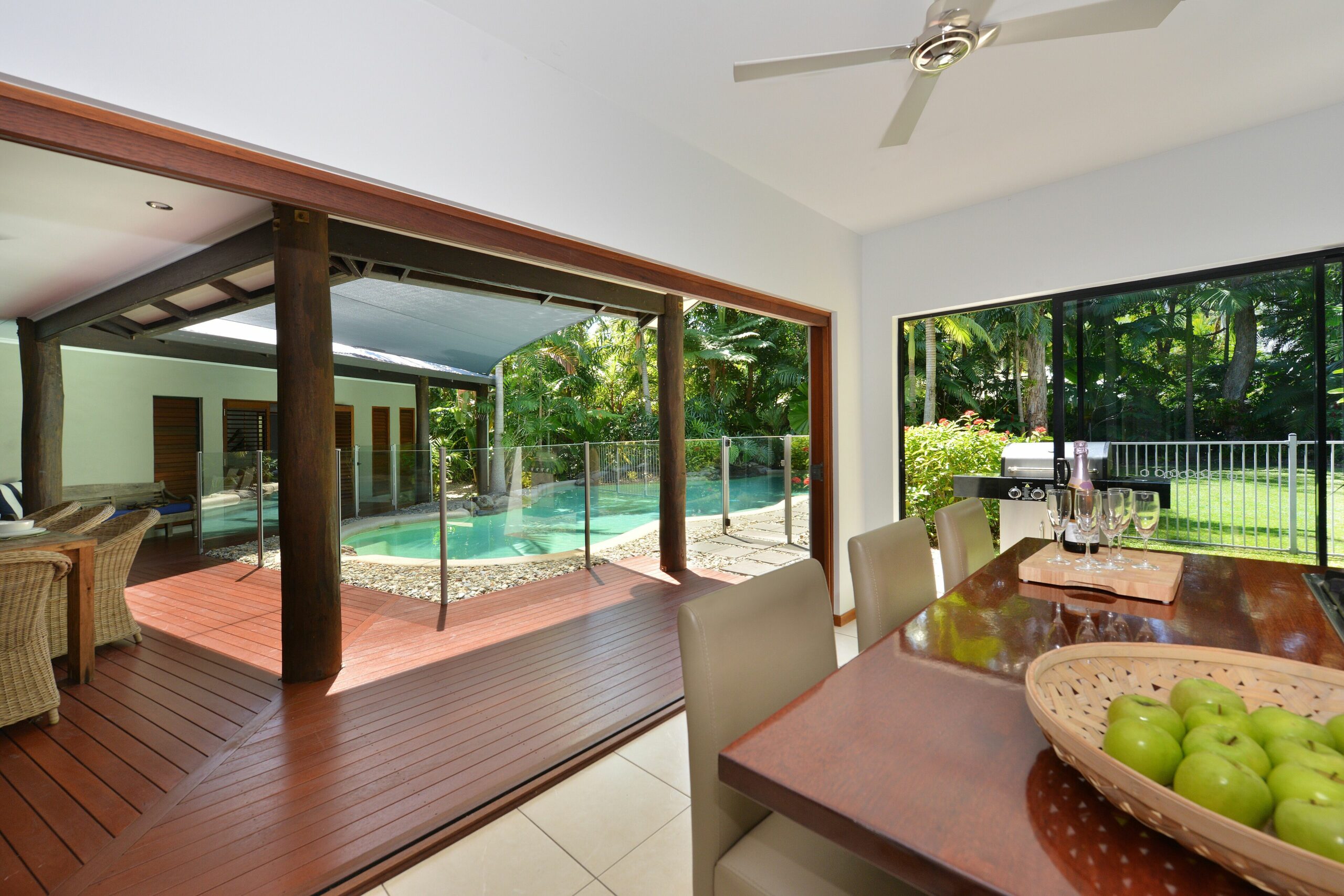 8@sands-tropical Home w Free Wifi,heated Pool & Complementary Drinks on Arrival