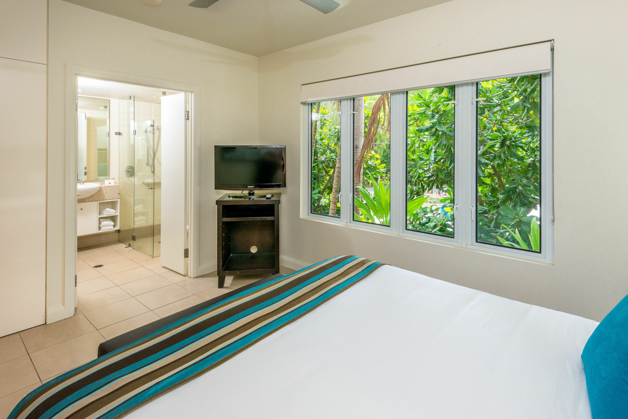5322 One Bedroom Suite @ The Beach Club