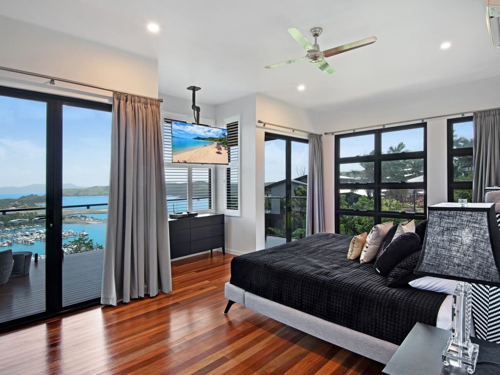 Southwinds - Stunning 7 Bedroom House on Hamilton Island