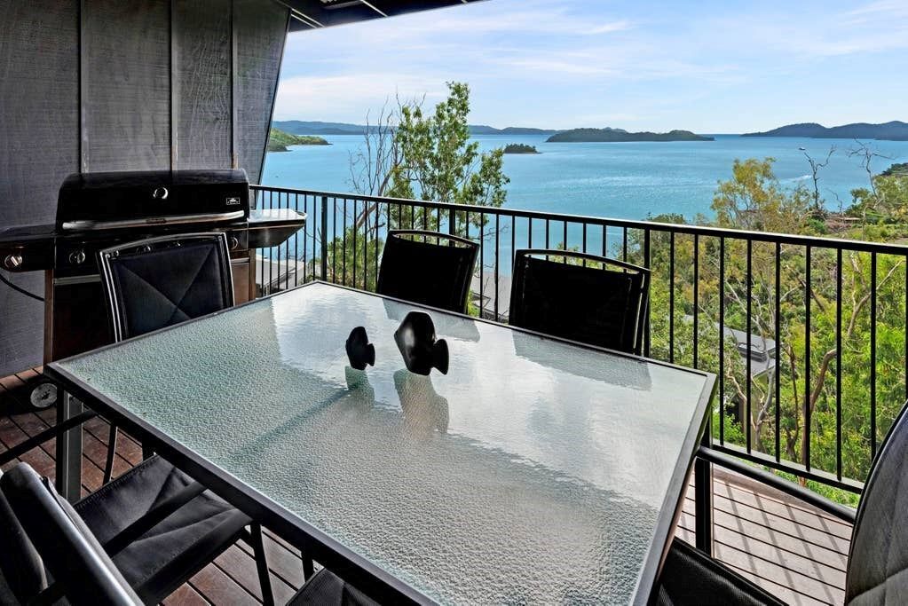 Panorama 7 – Seaview Apartment on Hamilton Island