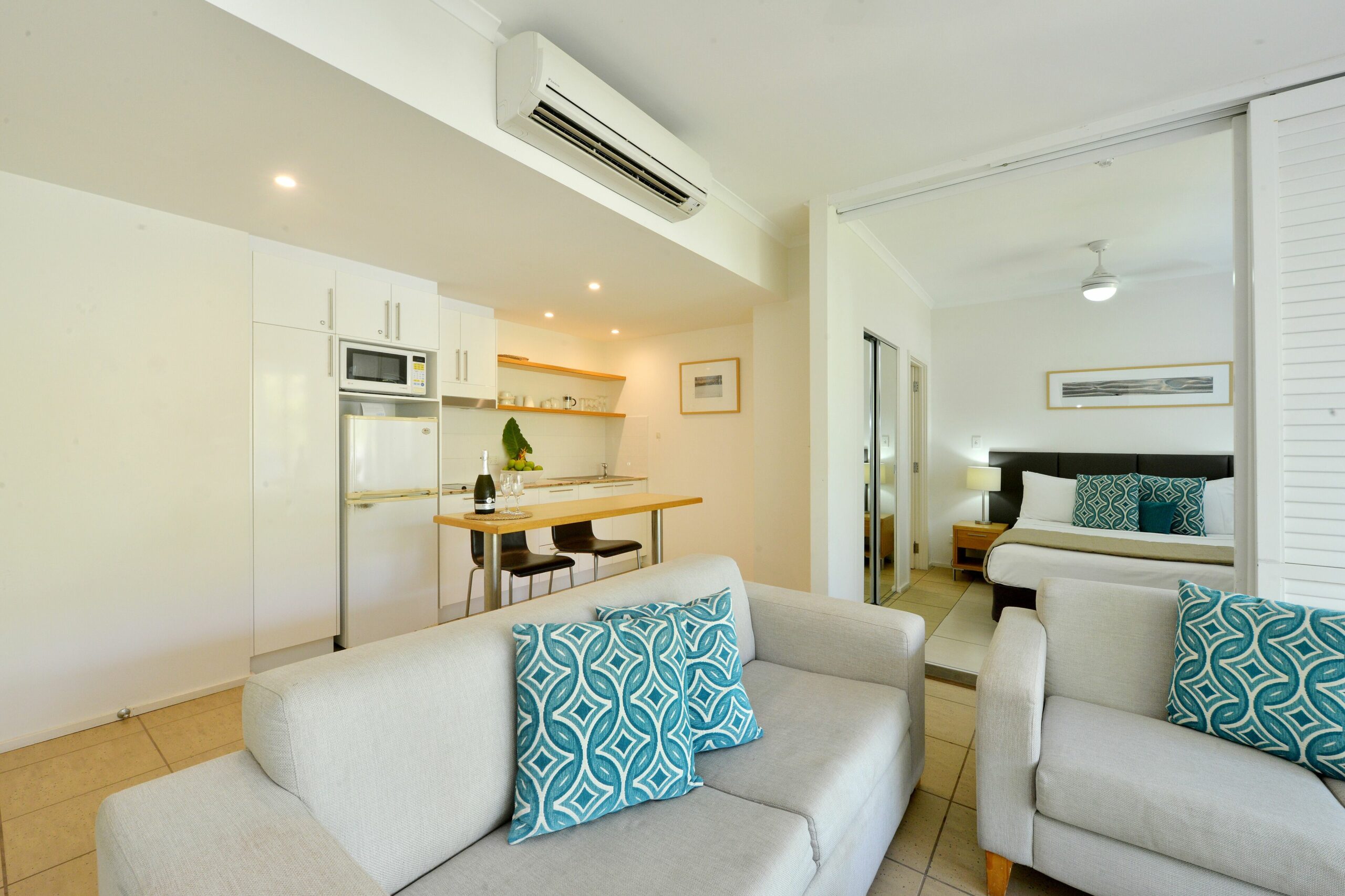 Ocean Sounds-beachside Apartment Just 150 Metres From the Beach