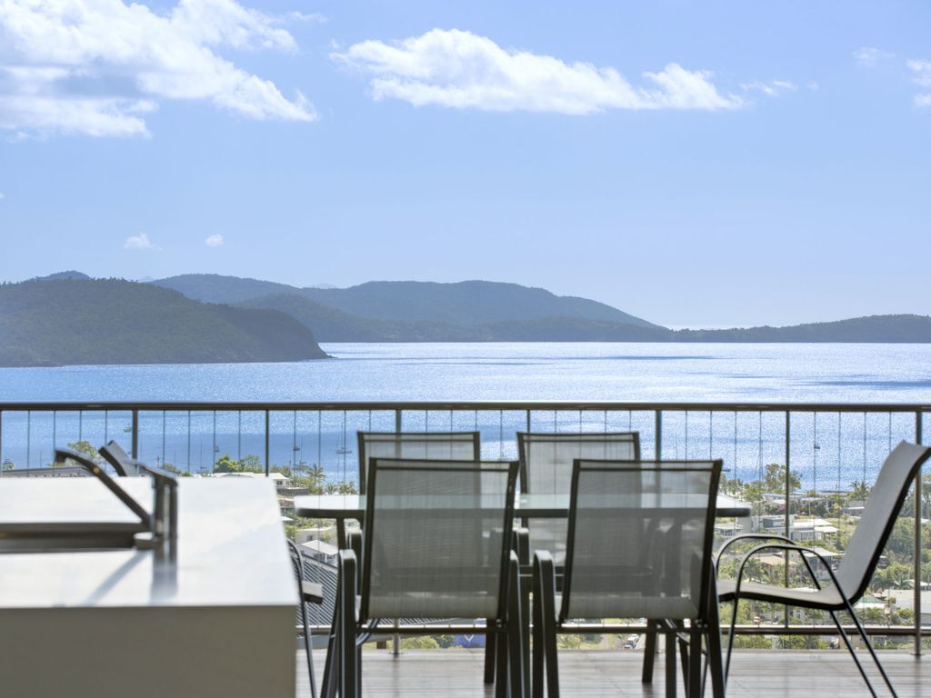 Whitsunday Views - Holiday Home Airlie Beach