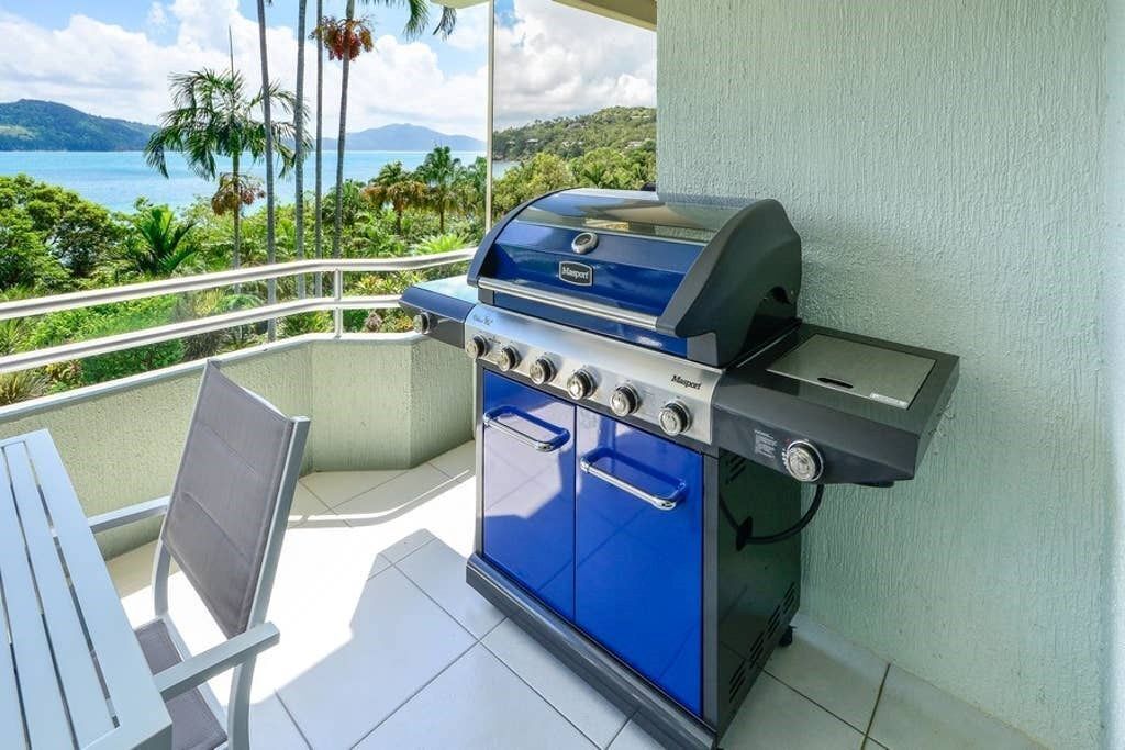 Lagoon Lodge 103 - Beachfront Apartment on Hamilton Island