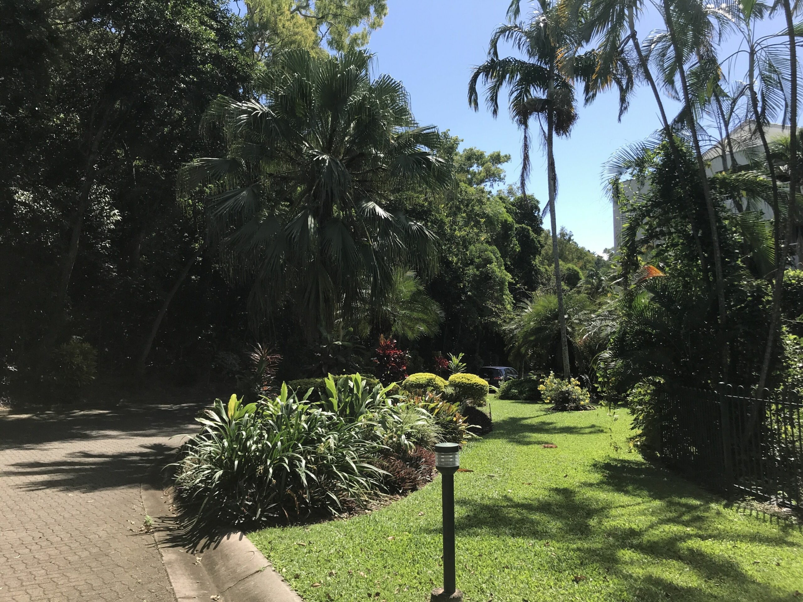 Secluded Tropical Apartment