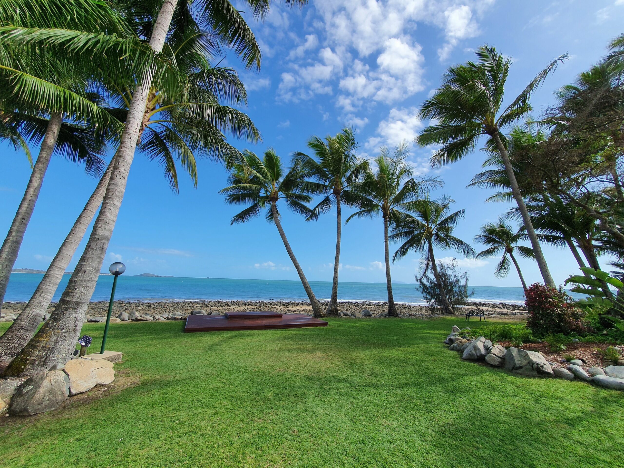 Dolphin Heads Resort-absolute Beachfront-whitsunday Getaway!