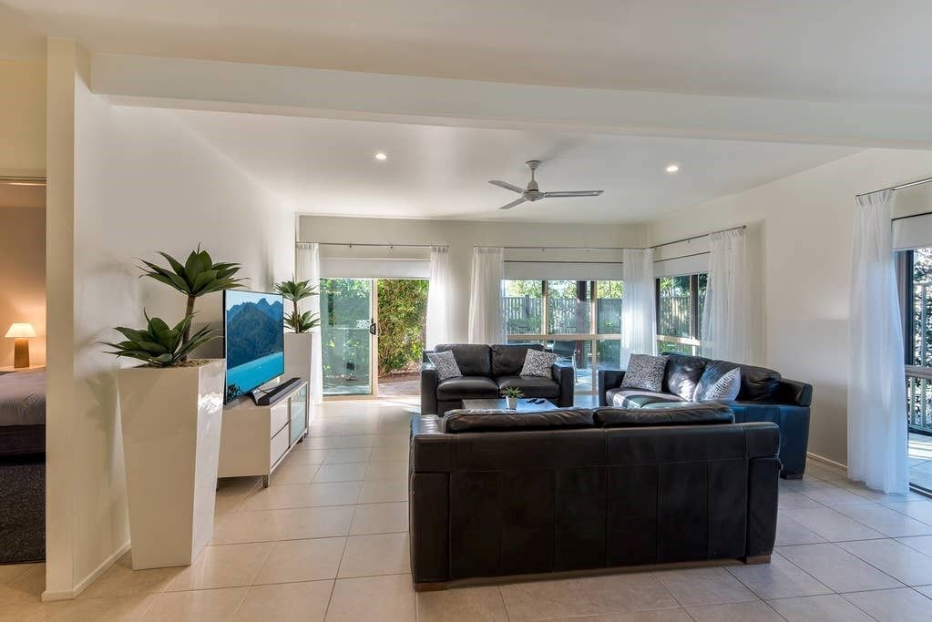 Cooinda Gardens 6 - Stunning Apartment on Hamilton Island