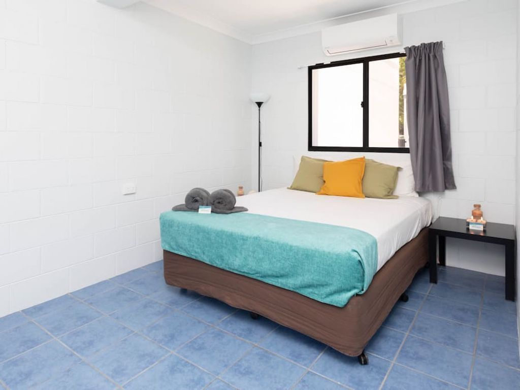 Airlie SUN & Sand Unit # 3 Main Street, Walk Everywhere, Free Wifi!!