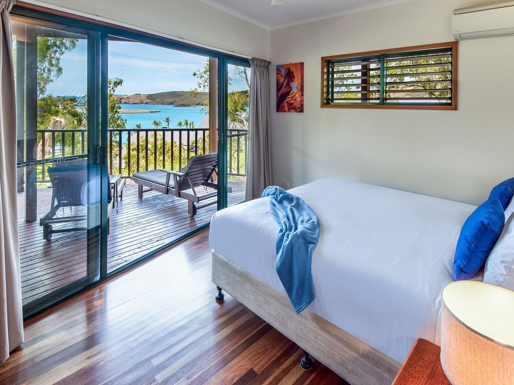 Casuarina Cove Villa 1 on Hamilton Island by Hamorent