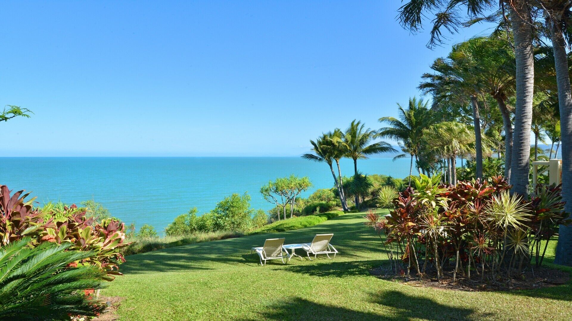 The Hill Penthouse - Port Douglas