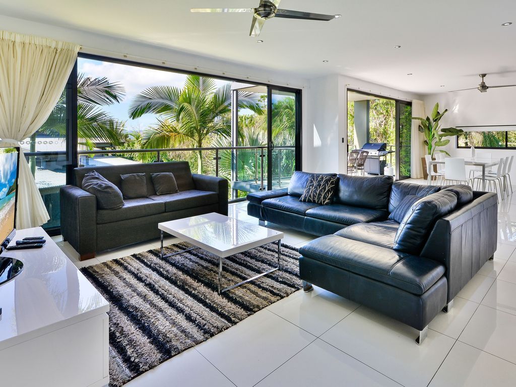 Pinnacle 10 – Garden View Apartment on Hamilton Island