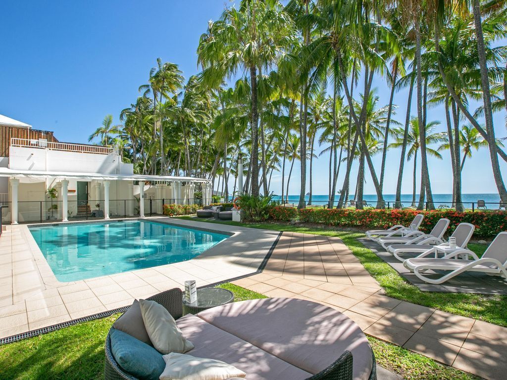 48 Alamanda, Palm Cove - Absolute Beachfront Apartment In Alamanda Resort With Private Pool