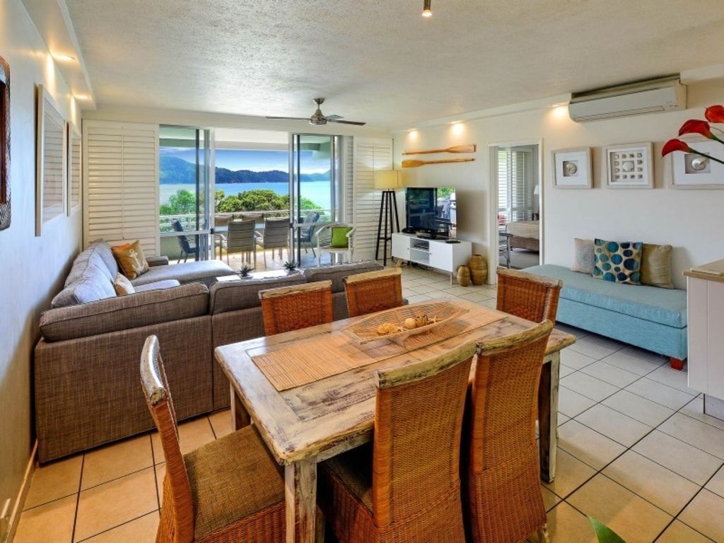 Lagoon 102, The Beach Shack, Hamilton Island