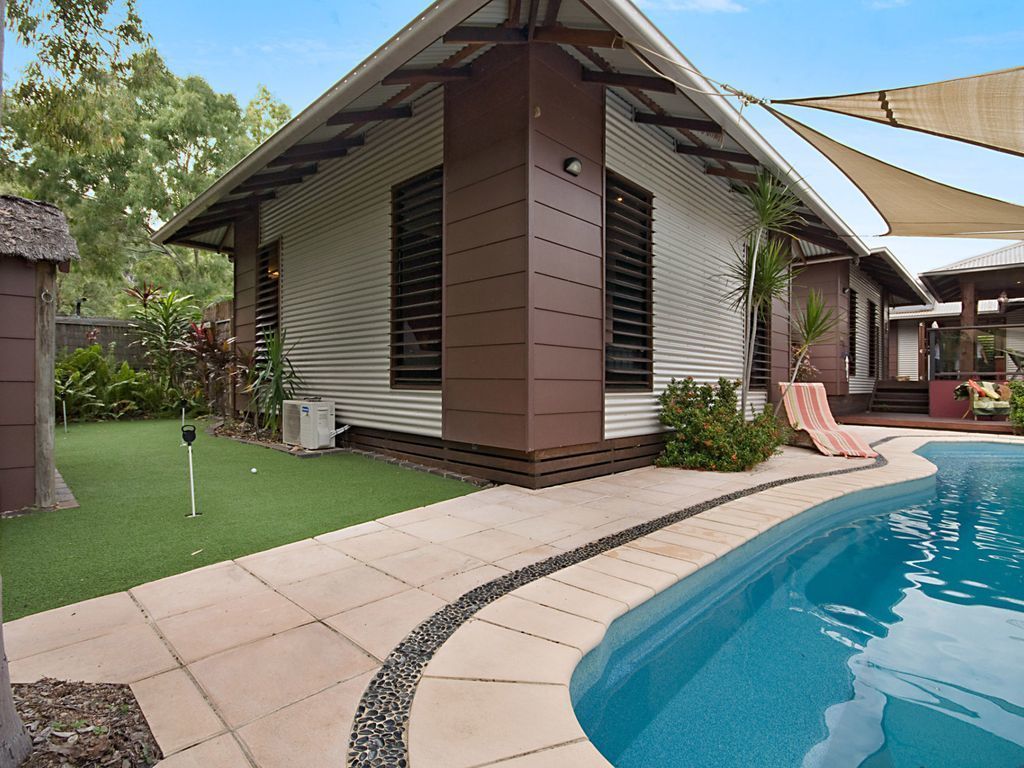 Banyak Villa - Horseshoe Bay, QLD