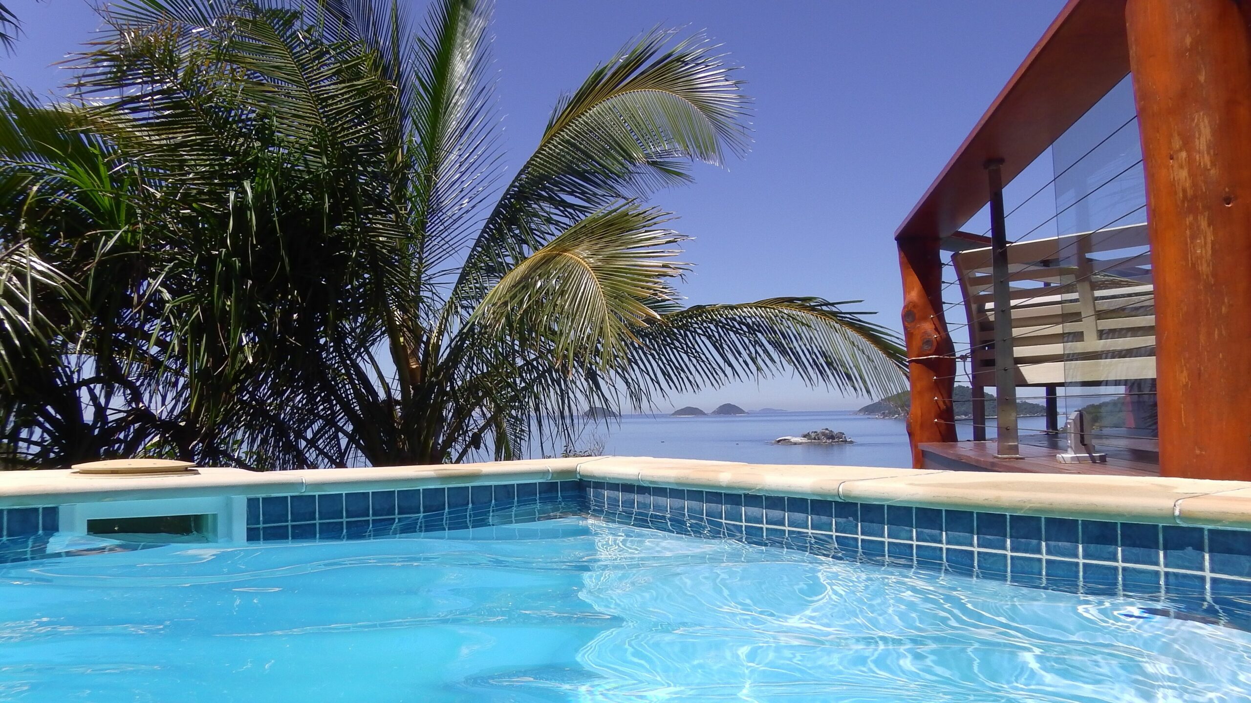 Romantic Luxury Villa, Magnesium Plunge Pool, Perfect for Couples.private Island