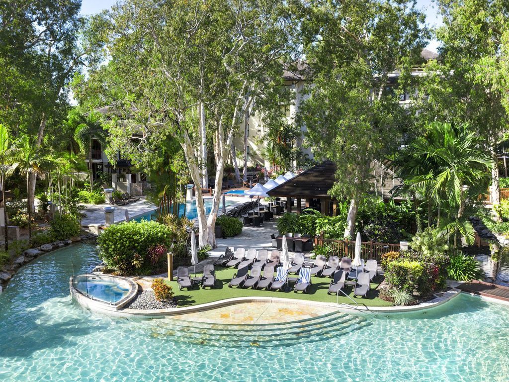 Temple 304 Modern Spacious Palm Cove Resort