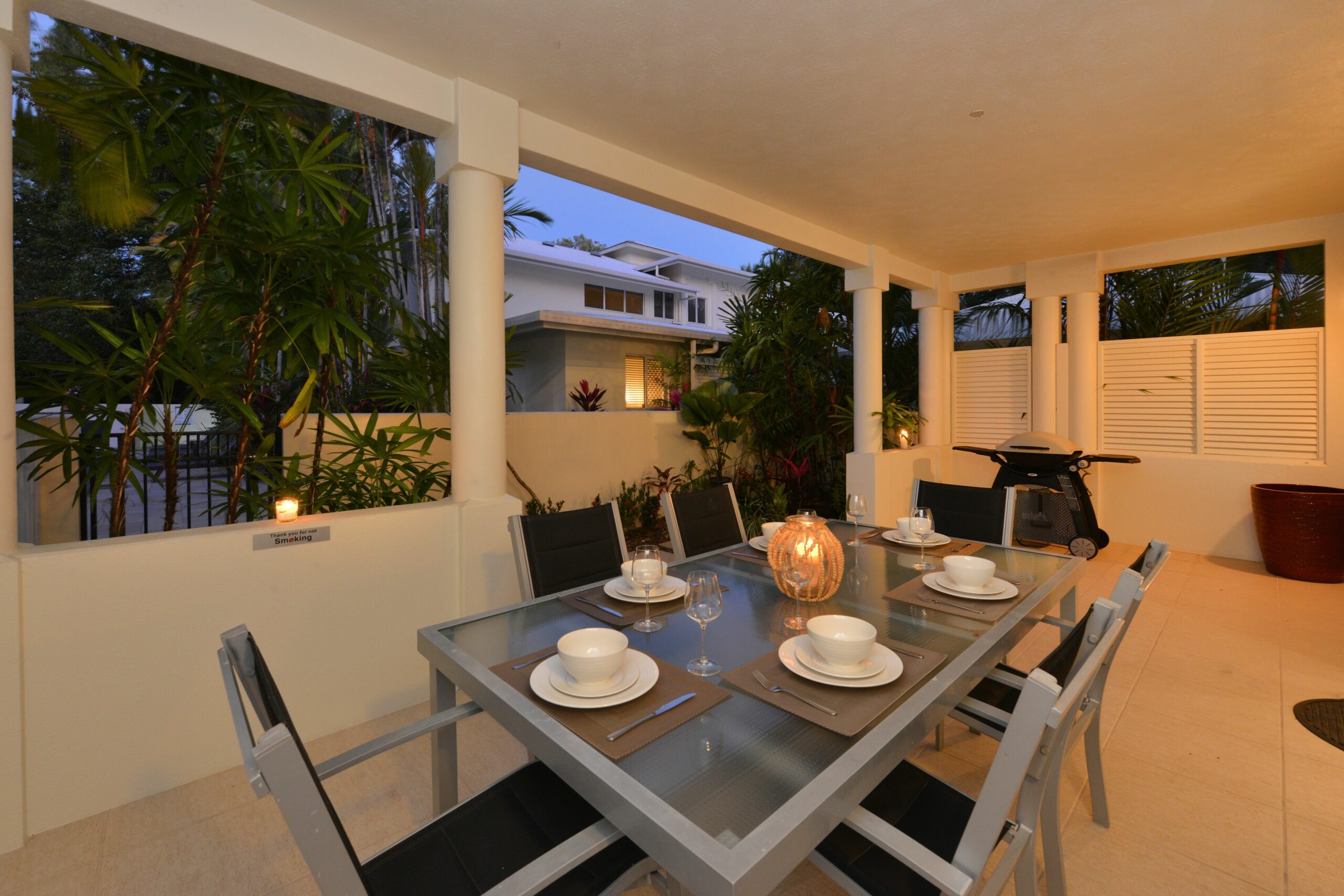 Beach View Villa- Newly renovated throughout.