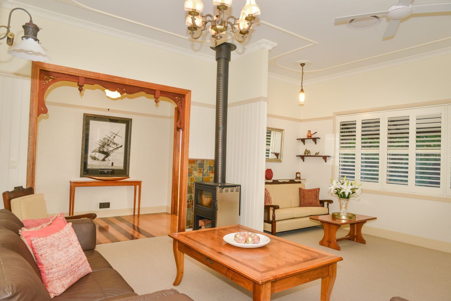 Gracious Spacious & Charming Queenslander, Walk Into Maleny