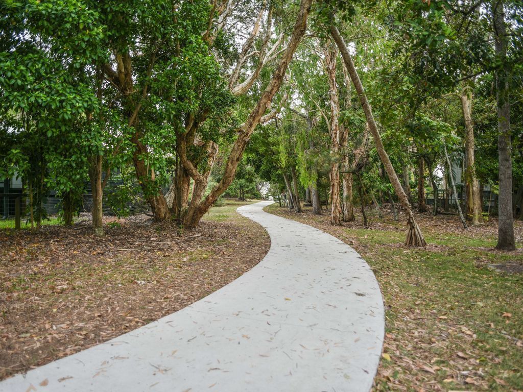 ? Currimundi Beach House ? 1min to Currimundi Lake & Beach?