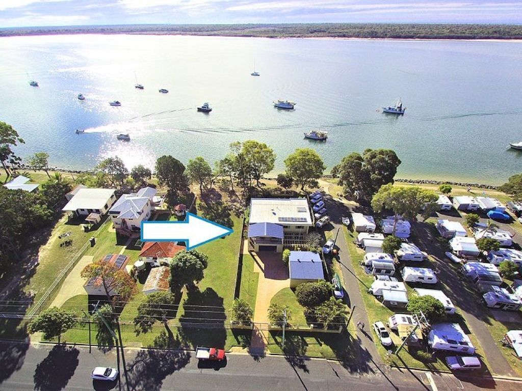 Go Fish – Burrum Heads – Riverfront – 4BR – Pets Welcome