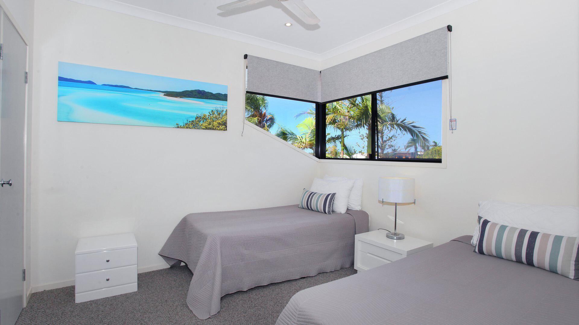 Tarcoola 41 - Five Bedroom House With Foxtel + Wifi + Aircon and BBQ in Mooloolaba