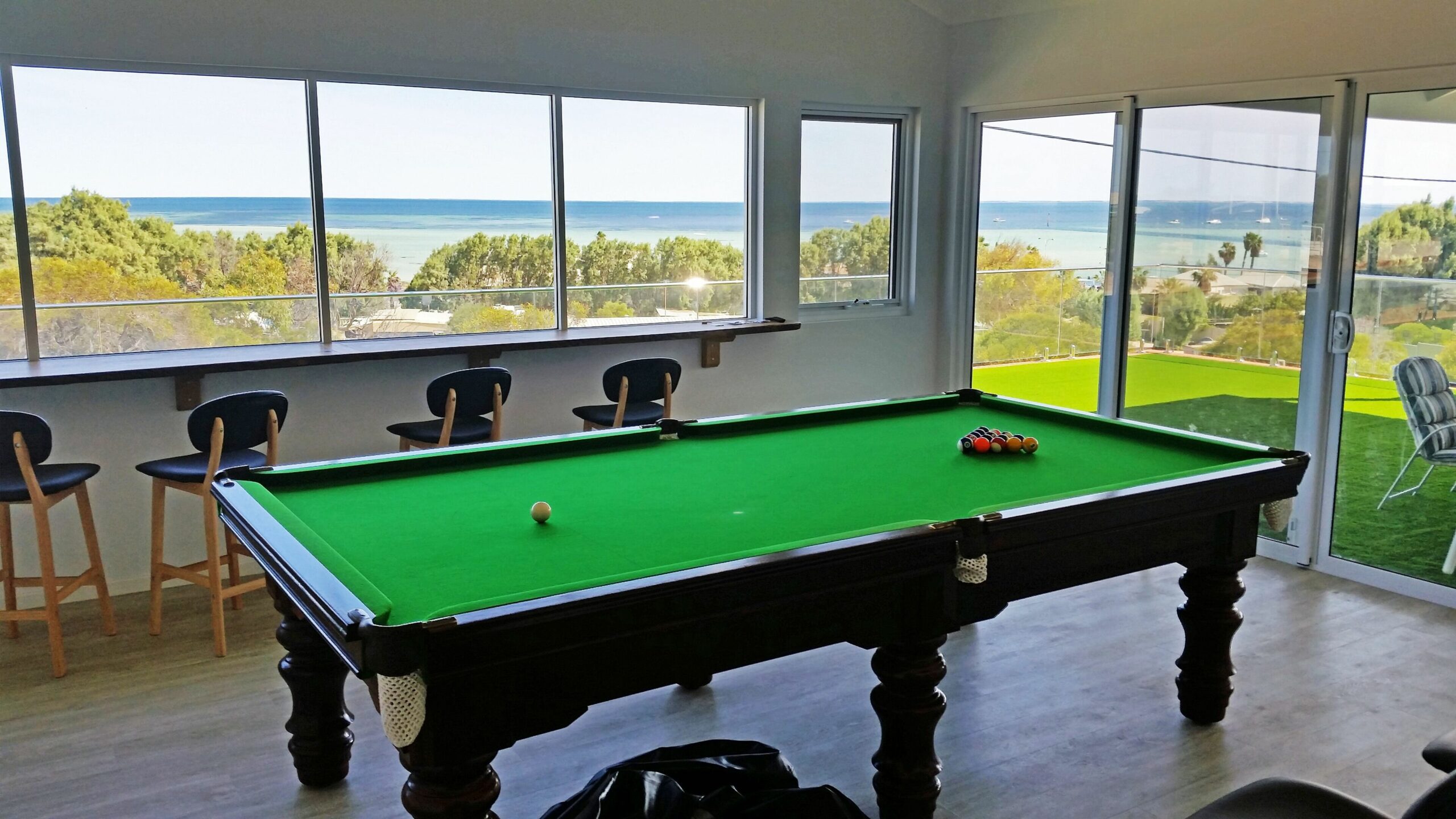 "Bay Reflections"  Magic Retreat with Absolutely Panoramic Views over Shark Bay.