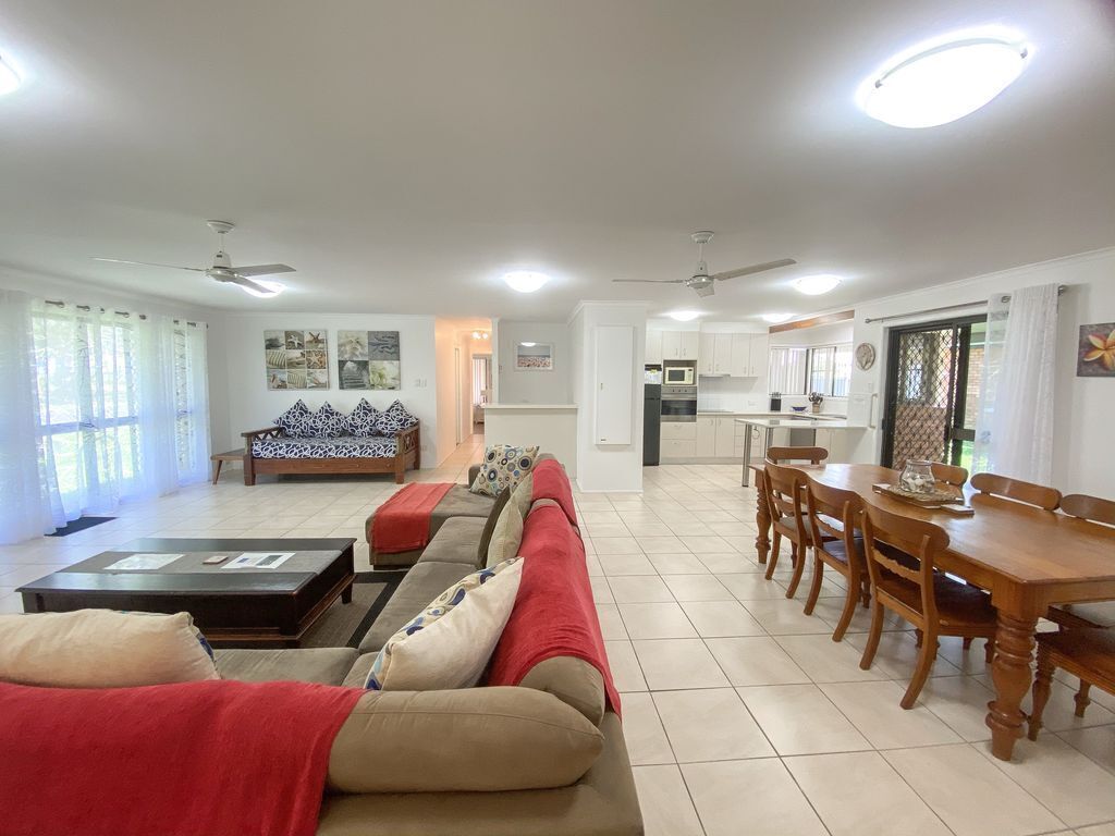 Yolanda - Burrum Heads- Beachfront - 3br- Aircon