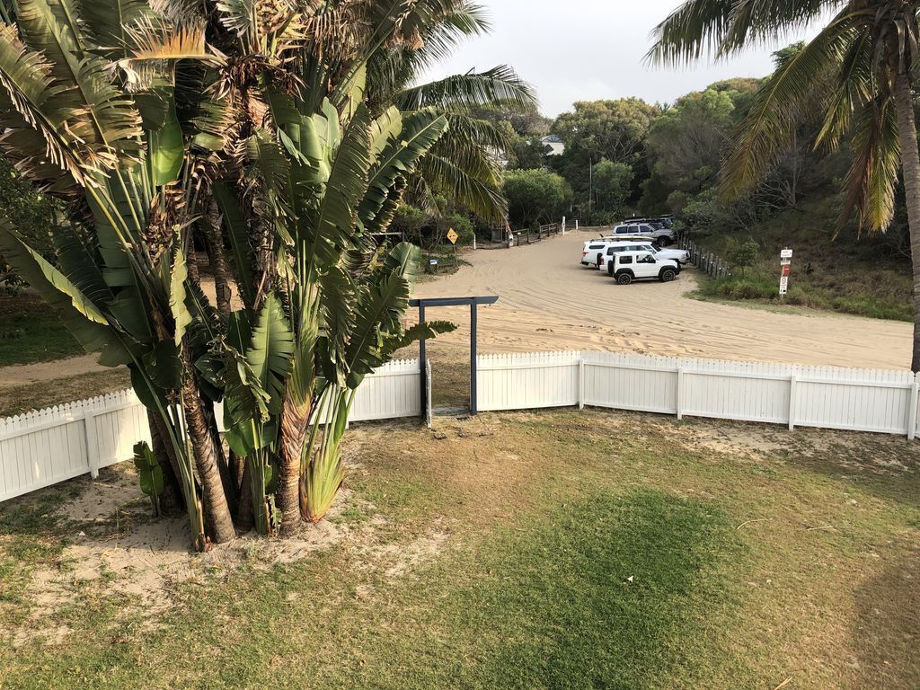 Fraser Island Classic Beach House - 1 Minute to the Beach