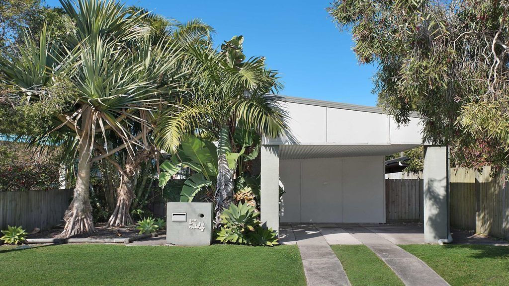 54 Bryce St Moffat Beach QLD