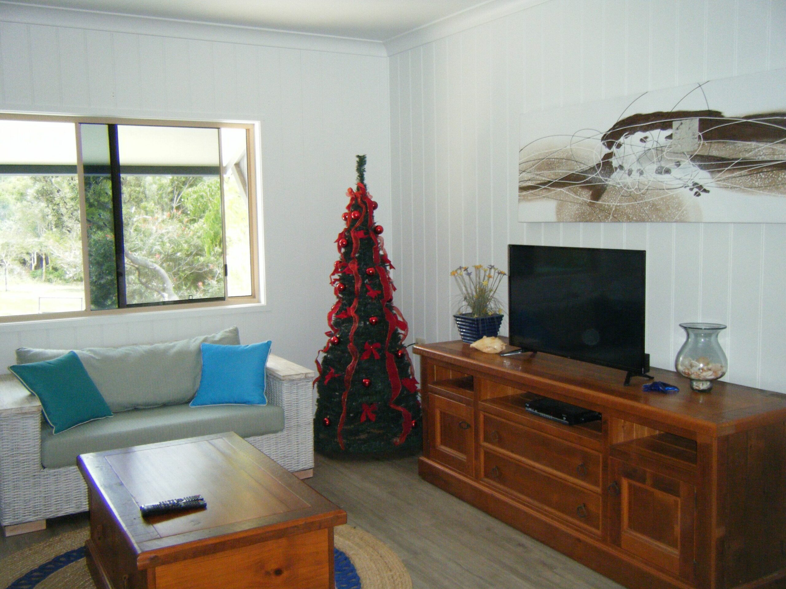 Pipis at Poyungan, "The Dunes" one of the few beachfront homes on Fraser island