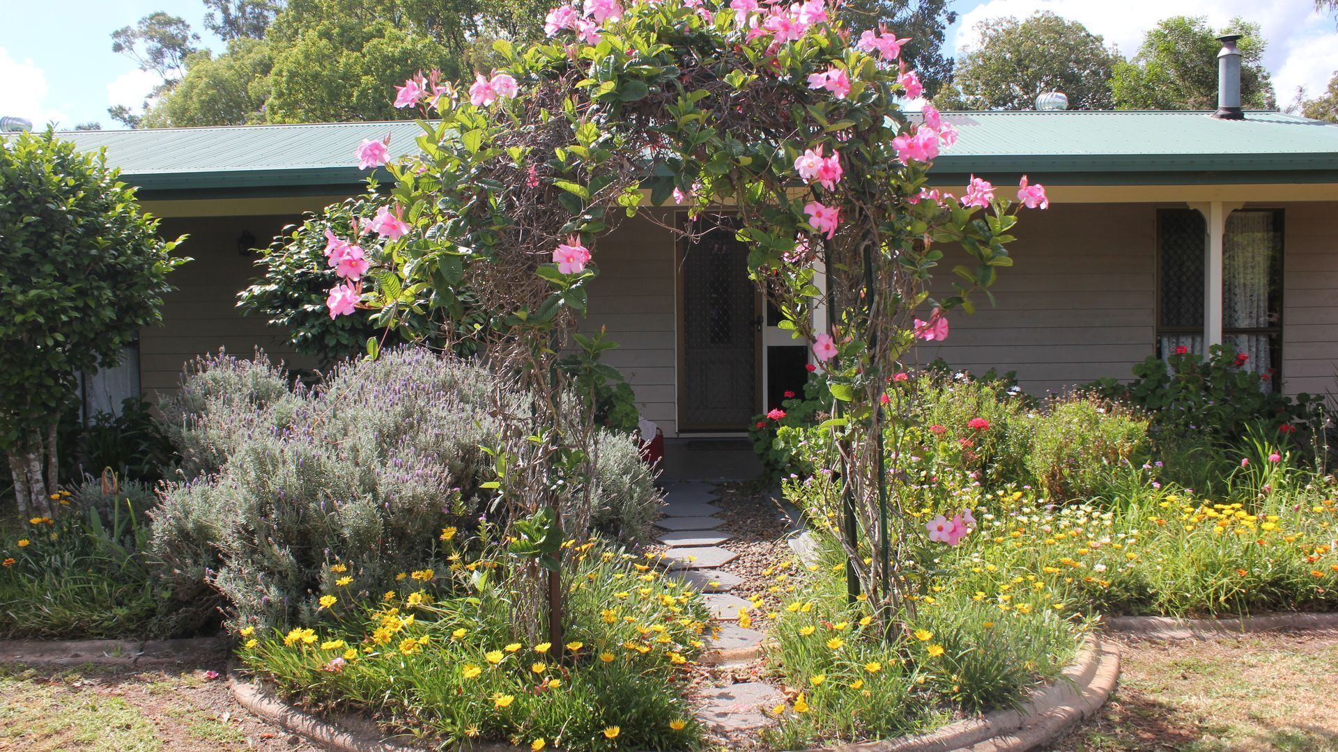 "Kingaroy Short Term Rentals" -The Ranch