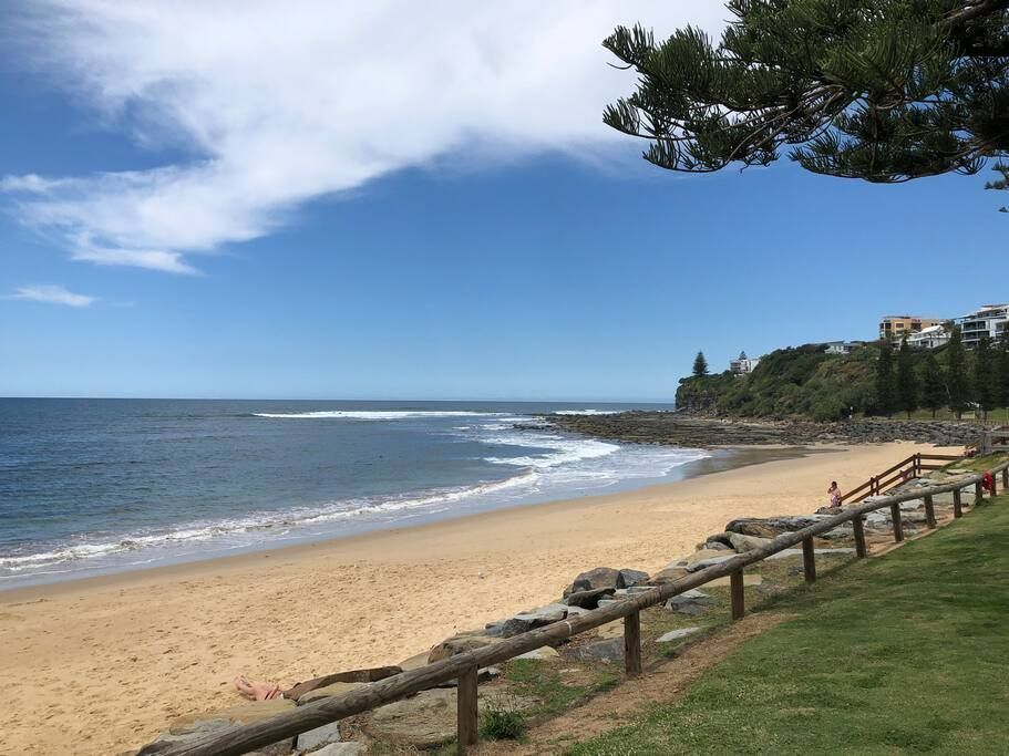 ? Warra Warra at Moffat Beach ? Moffat Ocean Views?across Road From Beach?