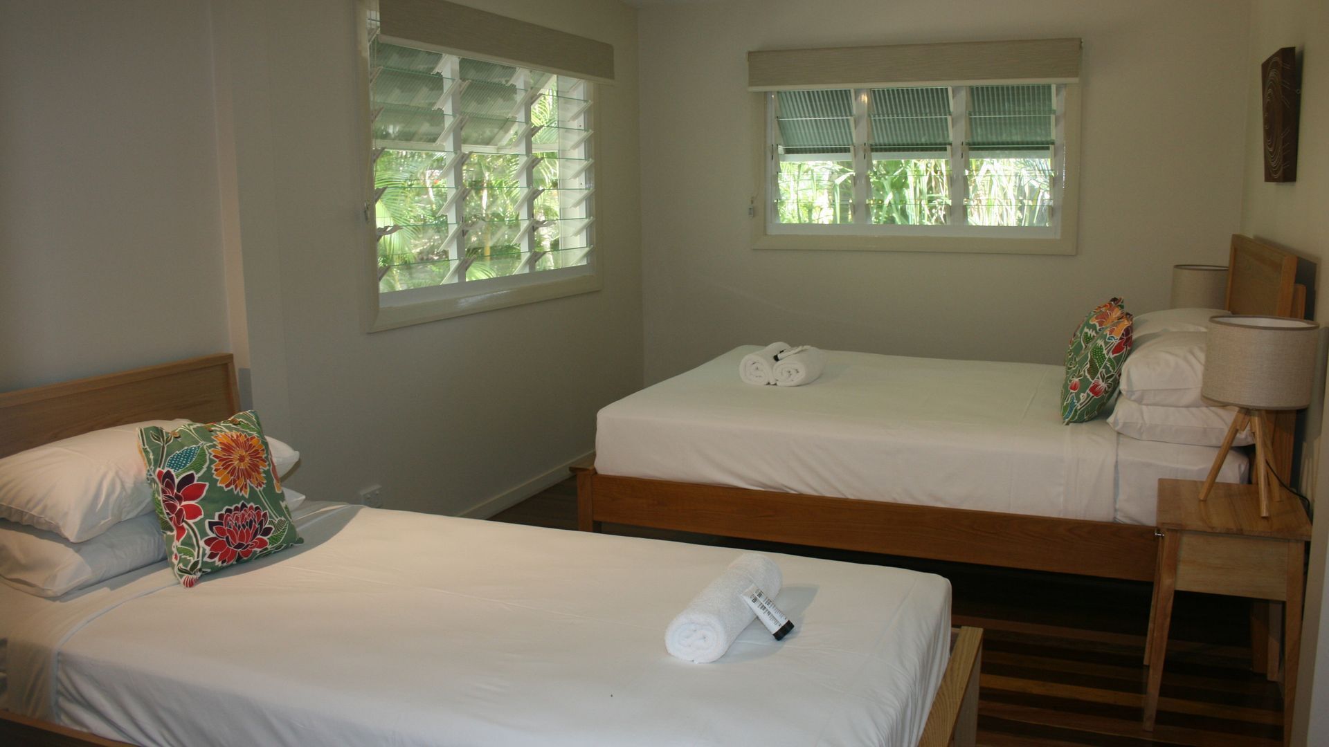 Atoll Close, 4 bedrooms, free WiFi, Private Pool, walk to beach, Foxtel