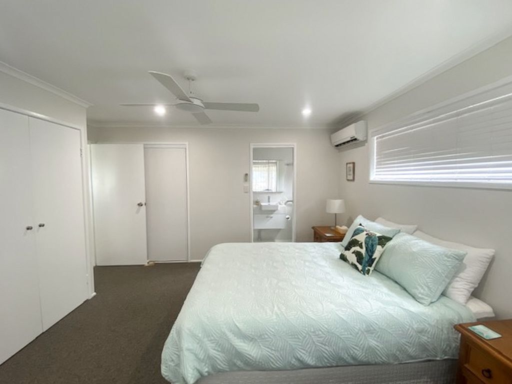 Bay Vista - Burrum Heads- Beachfront- 3 Br-aircon-pets Welcome