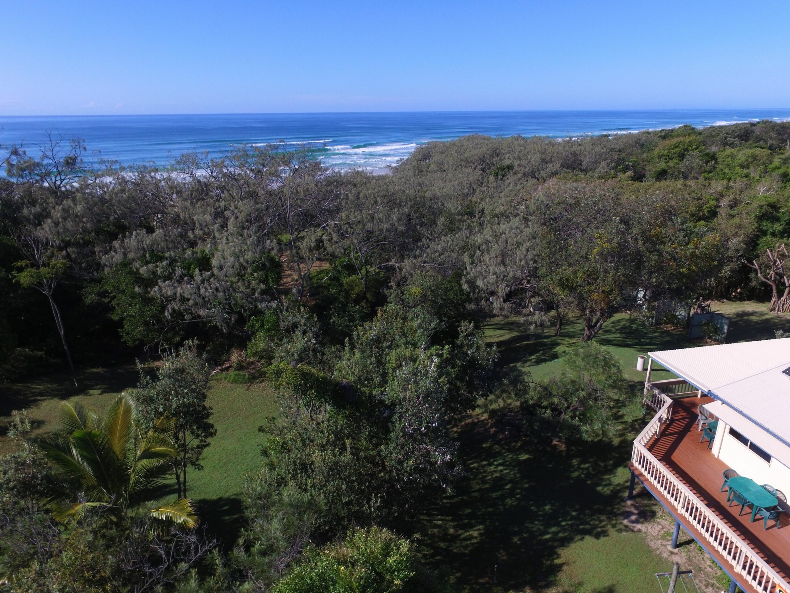 Pipis at Poyungan, "The Dunes" one of the few beachfront homes on Fraser island