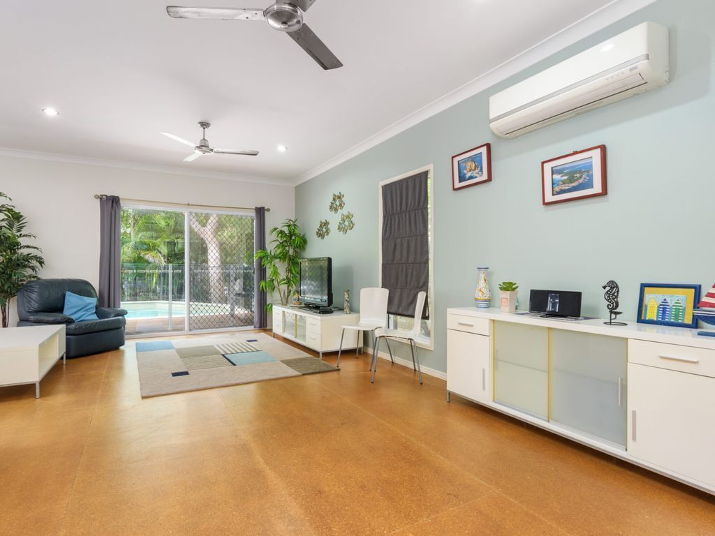 6 Ibis Court - Modern Tropical Family Home With Inground Swimming Pool & Outdoor Entertaining Area