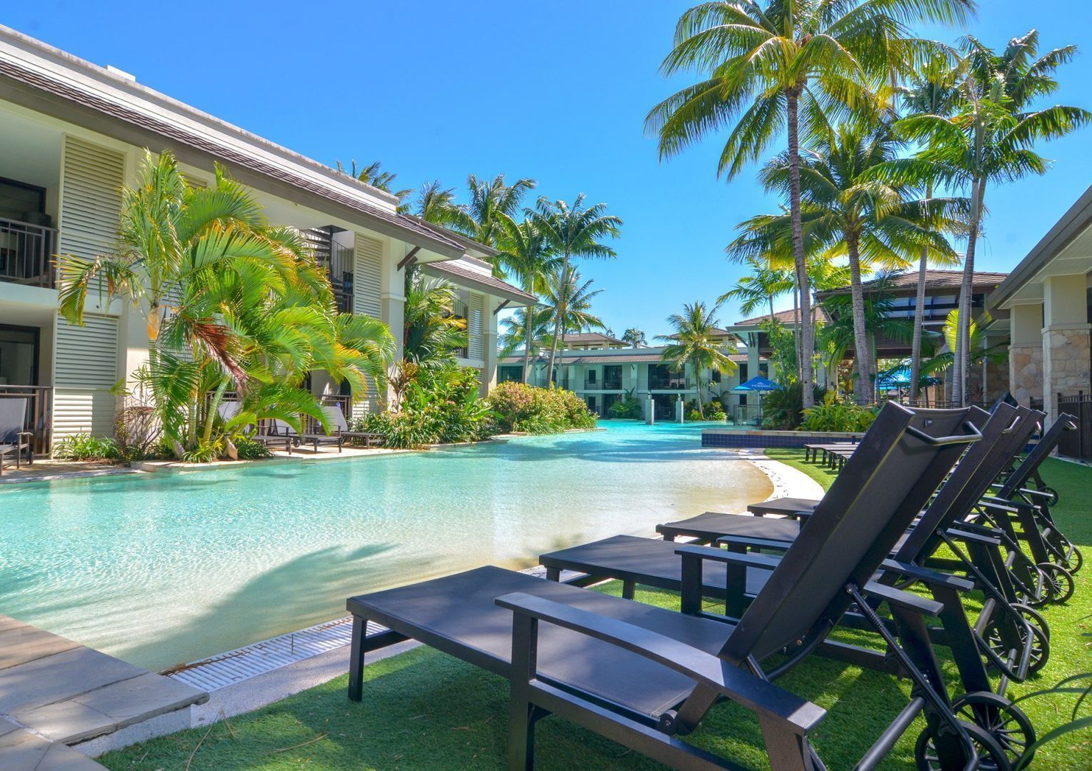 227 Sea Temple Port Douglas 2 Bedroom Penthouse Apt - Free WIFI