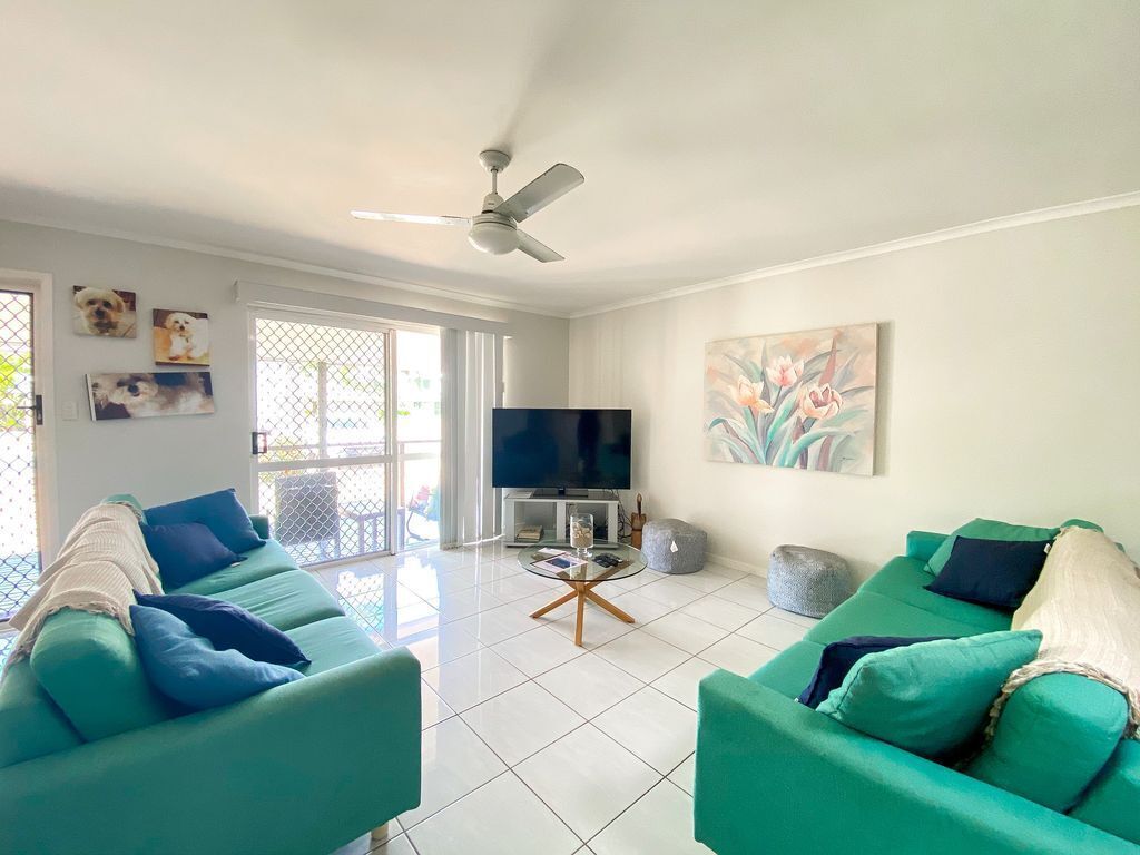 Beach House on Burrum- Close to Beach- 3br- Wifi-foxtel