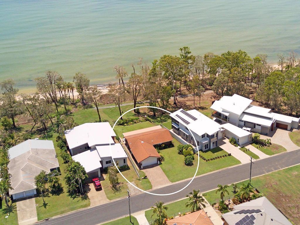 Bay Vista - Burrum Heads- Beachfront- 3 Br-aircon-pets Welcome